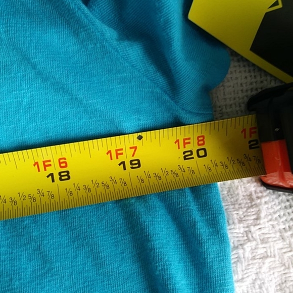 MTV long sleeve t-shirt NWT Med - Picture 6 of 8